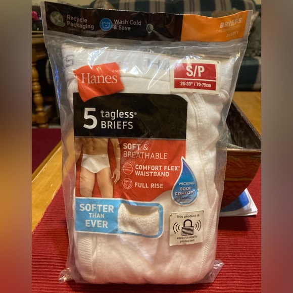 NWT Hanes Size Small 28-30” Mens 5 Pack Tagless Briefs - Picture 6 of 6